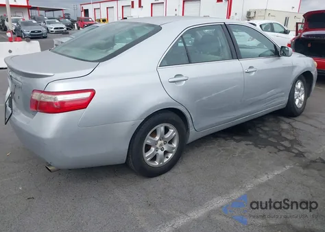 2007 Toyota Camry Ce z USA, uszkodzony, nr VIN 4T1BE46K07U645160